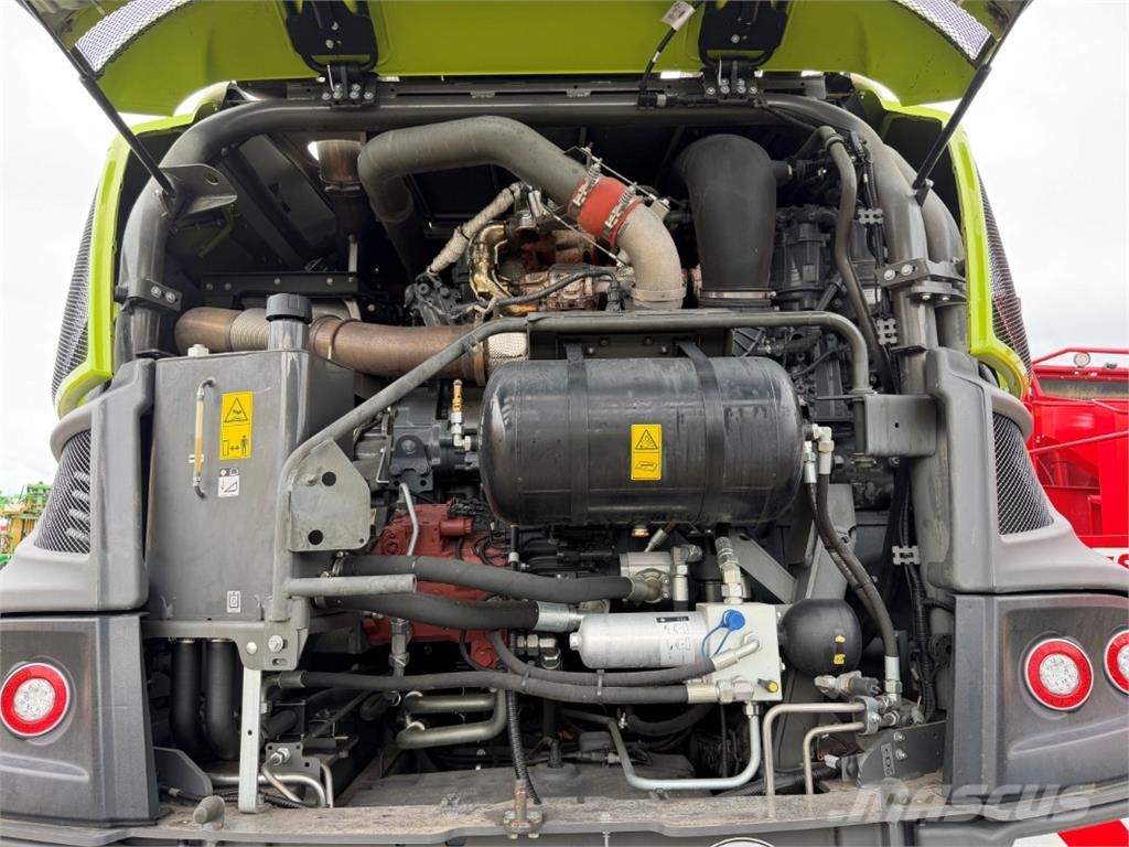 CLAAS Jaguar 970 ماكينات زراعية - غير ذلك
