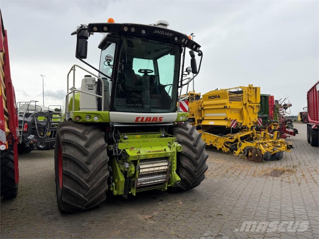 CLAAS Jaguar 970 ماكينات زراعية - غير ذلك