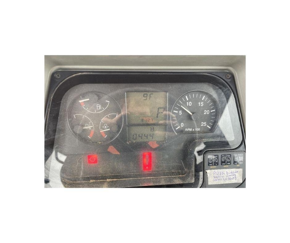 Massey Ferguson 8240 트랙터