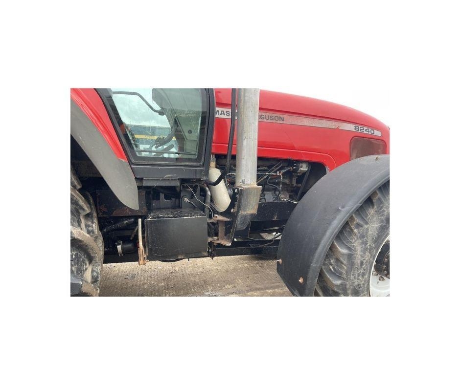 Massey Ferguson 8240 트랙터