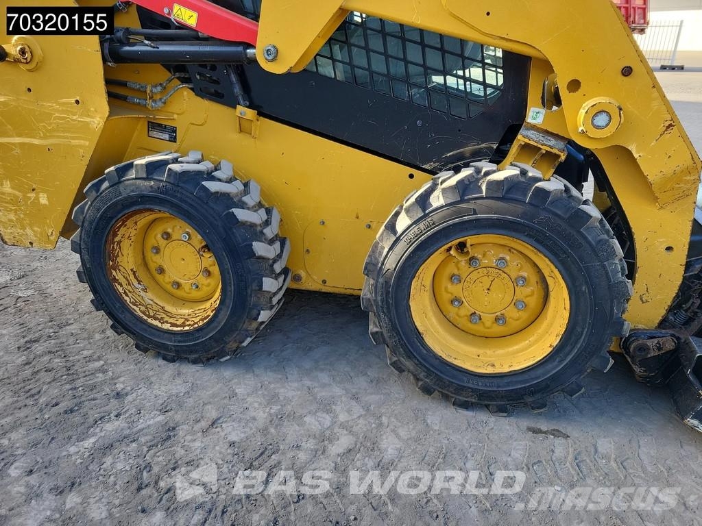 CAT 226 D3 스키드로더