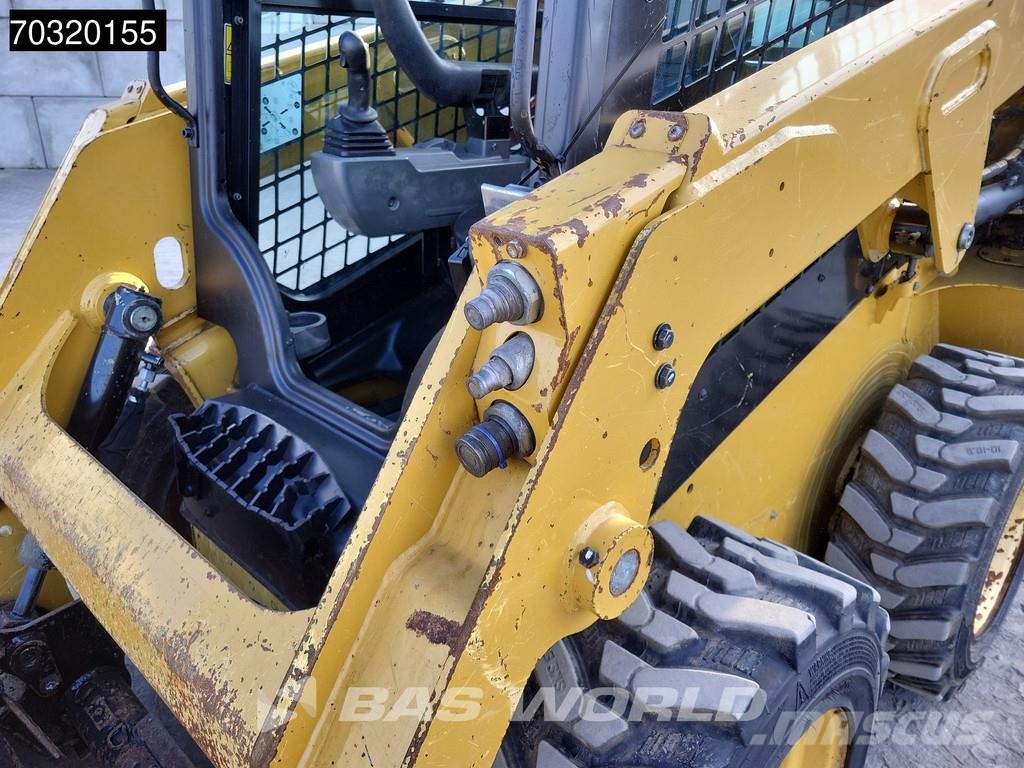 CAT 226 D3 스키드로더