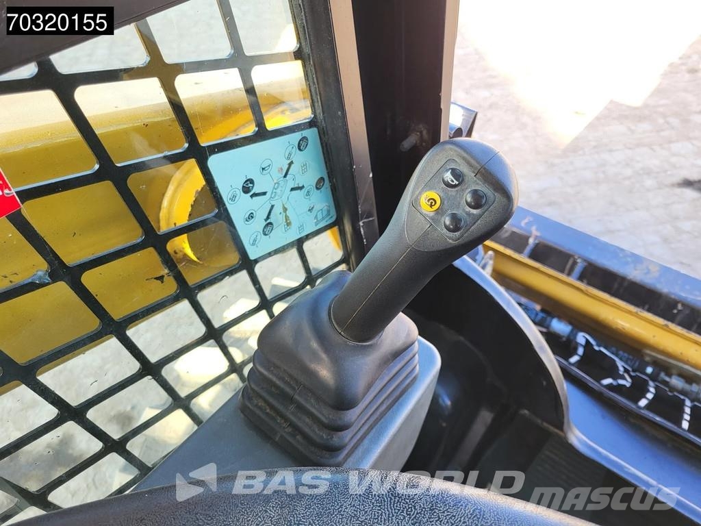 CAT 226 D3 스키드로더