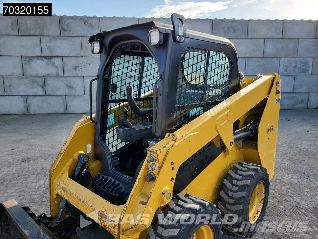 CAT 226 D3 스키드로더