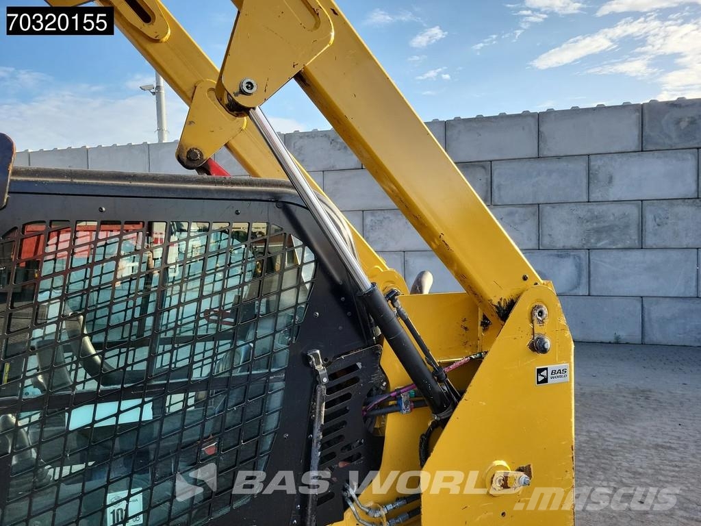CAT 226 D3 스키드로더