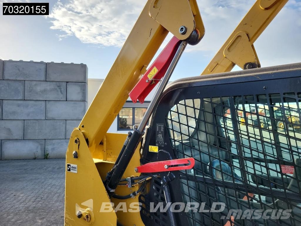 CAT 226 D3 스키드로더