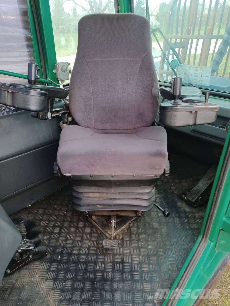 Timberjack 1010B Forwarders