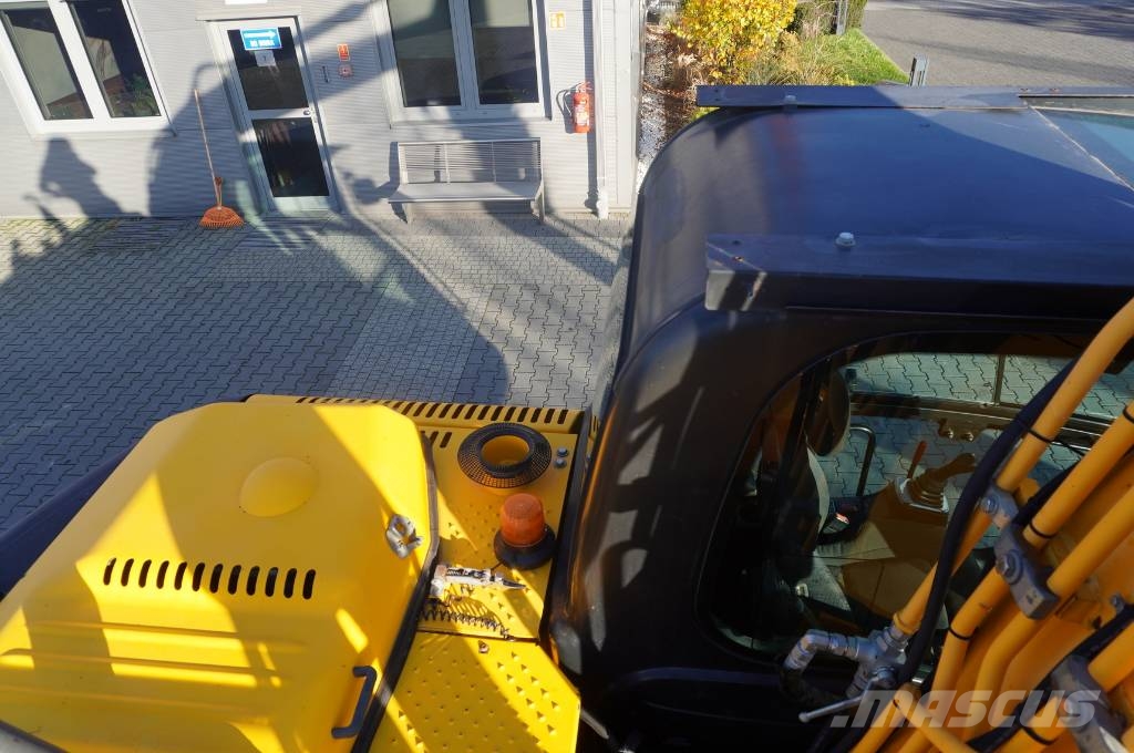 JCB JS 145LC crawler excavator / 4800 MTH Crawler excavators