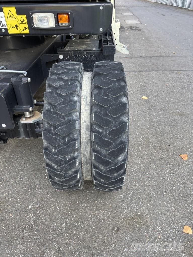Yanmar B95W Mobilbagger