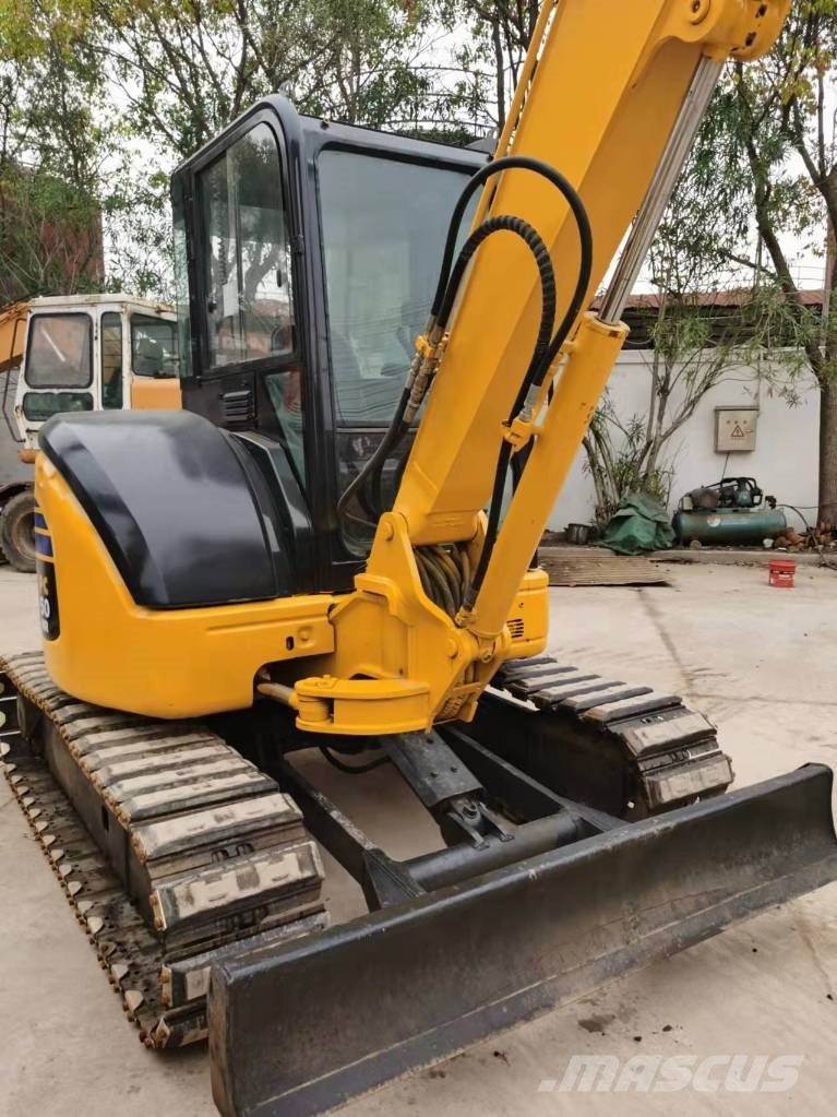 Komatsu PC 50 小型挖掘机