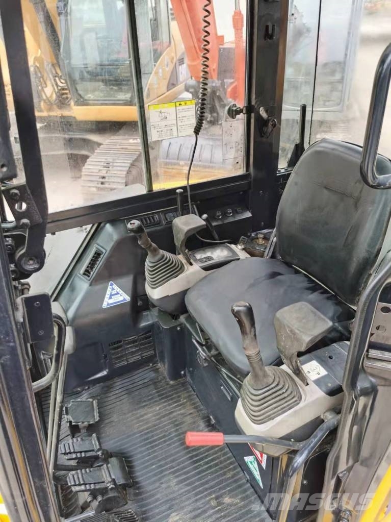 Komatsu PC 50 小型挖掘机