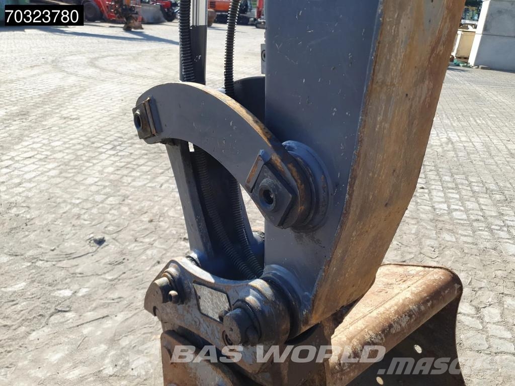 Volvo ECR58 F A/C - 3 Buckets حفارات صغيرة أقل من 7 طن (حفارات صغيرة)