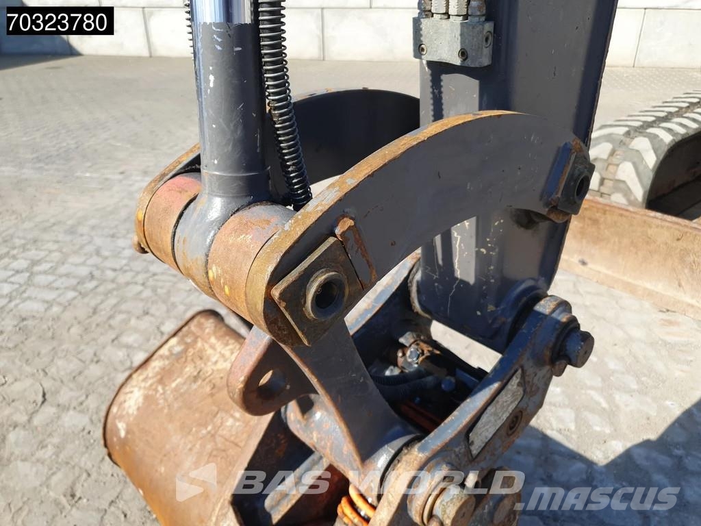 Volvo ECR58 F A/C - 3 Buckets Minikoparki