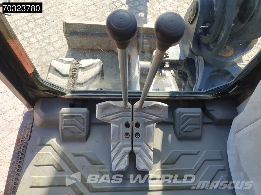 Volvo ECR58 F A/C - 3 Buckets حفارات صغيرة أقل من 7 طن (حفارات صغيرة)