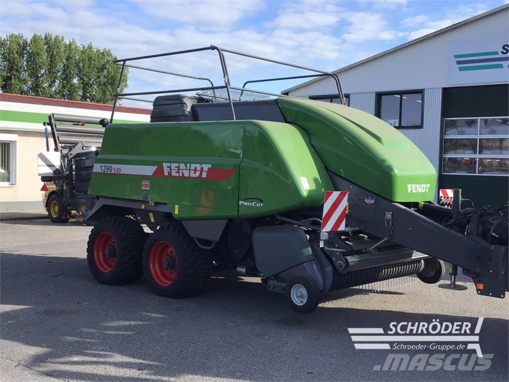 Fendt GROßPACKENPRESSE 1290 XD Kanttipaalaimet