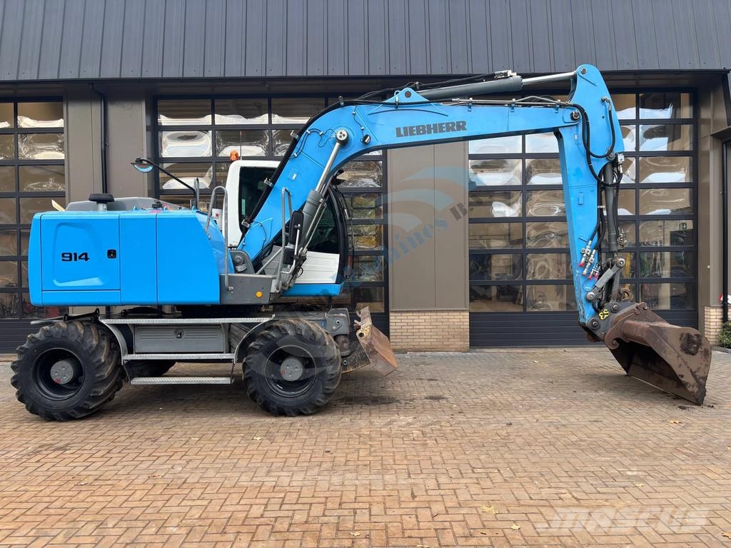 Liebherr A 914 Wheeled excavators