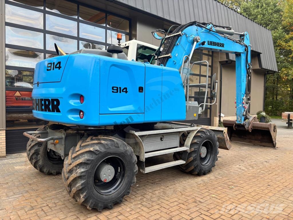 Liebherr A 914 Колісні екскаватори