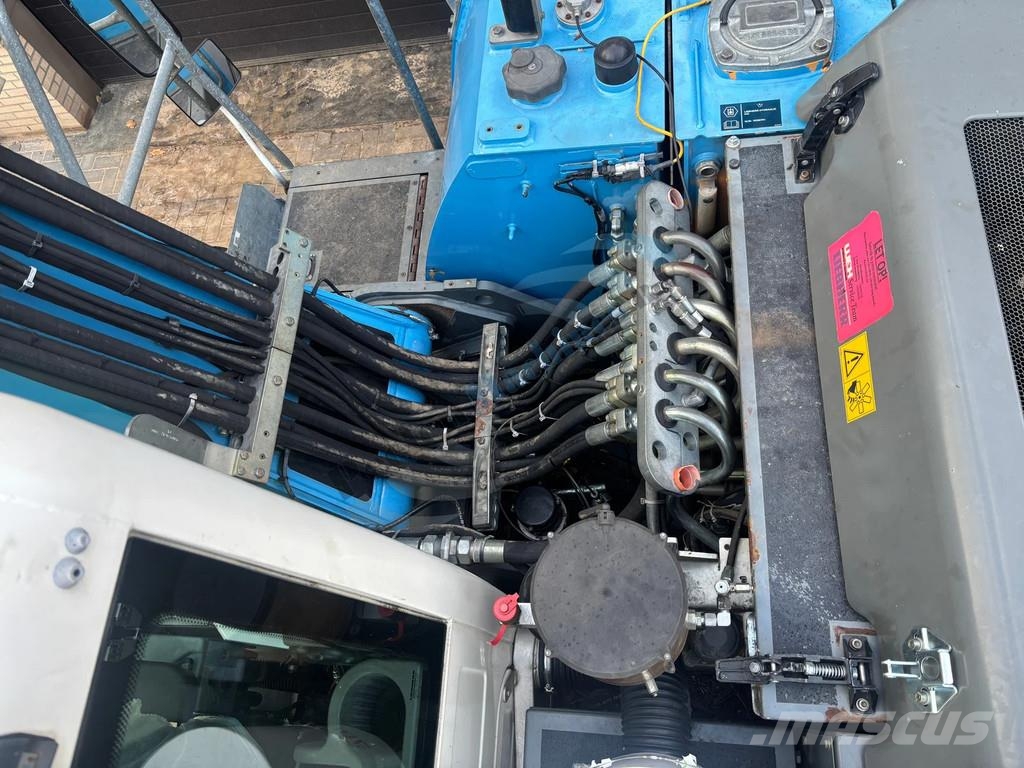 Liebherr A 914 حفارات بعجل