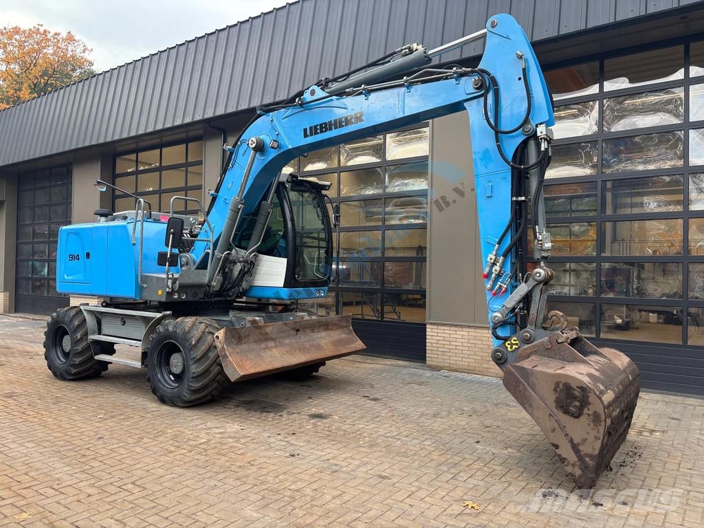 Liebherr A 914 Wheeled excavators