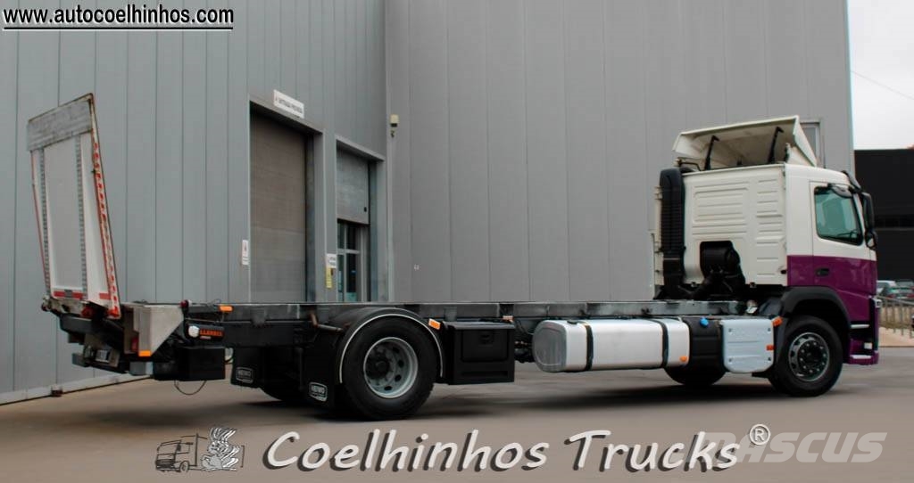 Volvo FM 330 Camiones con chasís y cabina