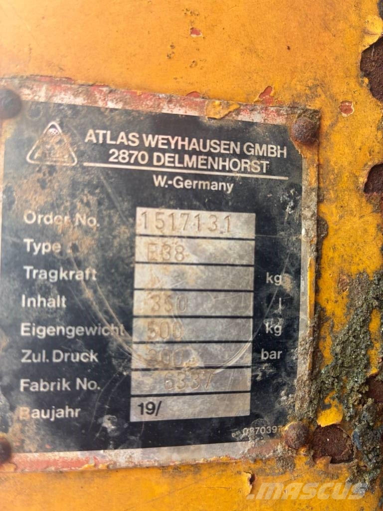 Atlas Zweischalengreifer mit Verlängerung / Greifer 2019 خطاطيف