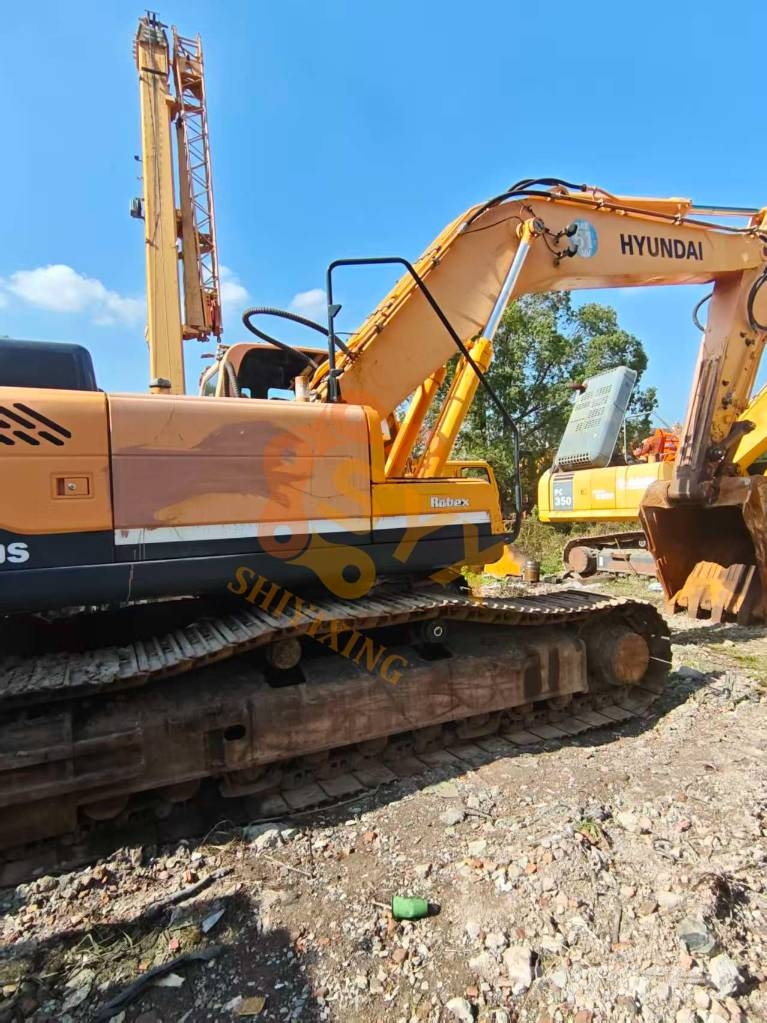 Hyundai Robex 330 LC-9S Roomikekskavaatorid