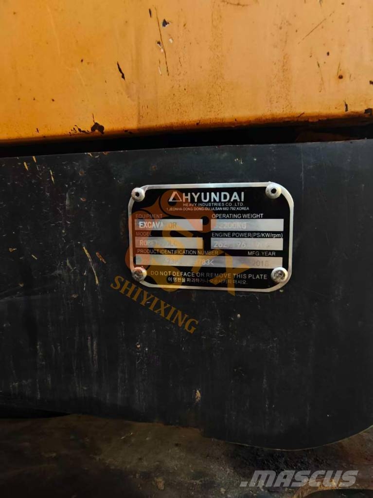 Hyundai Robex 330 LC-9S Roomikekskavaatorid