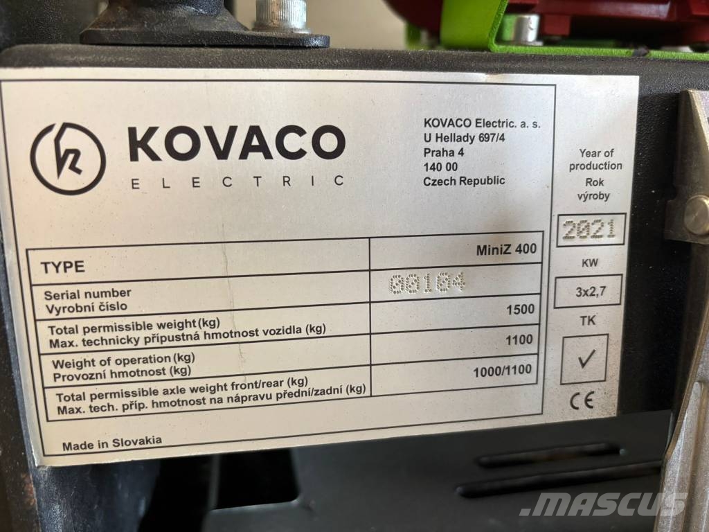 Kovaco MiniZ 400 لوادر زحافة