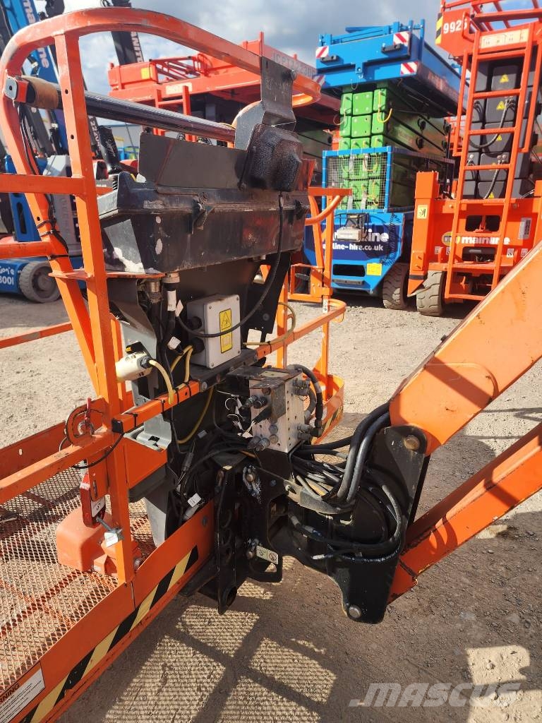 JLG 1500 AJP Iseliikuvad poomtõstukid