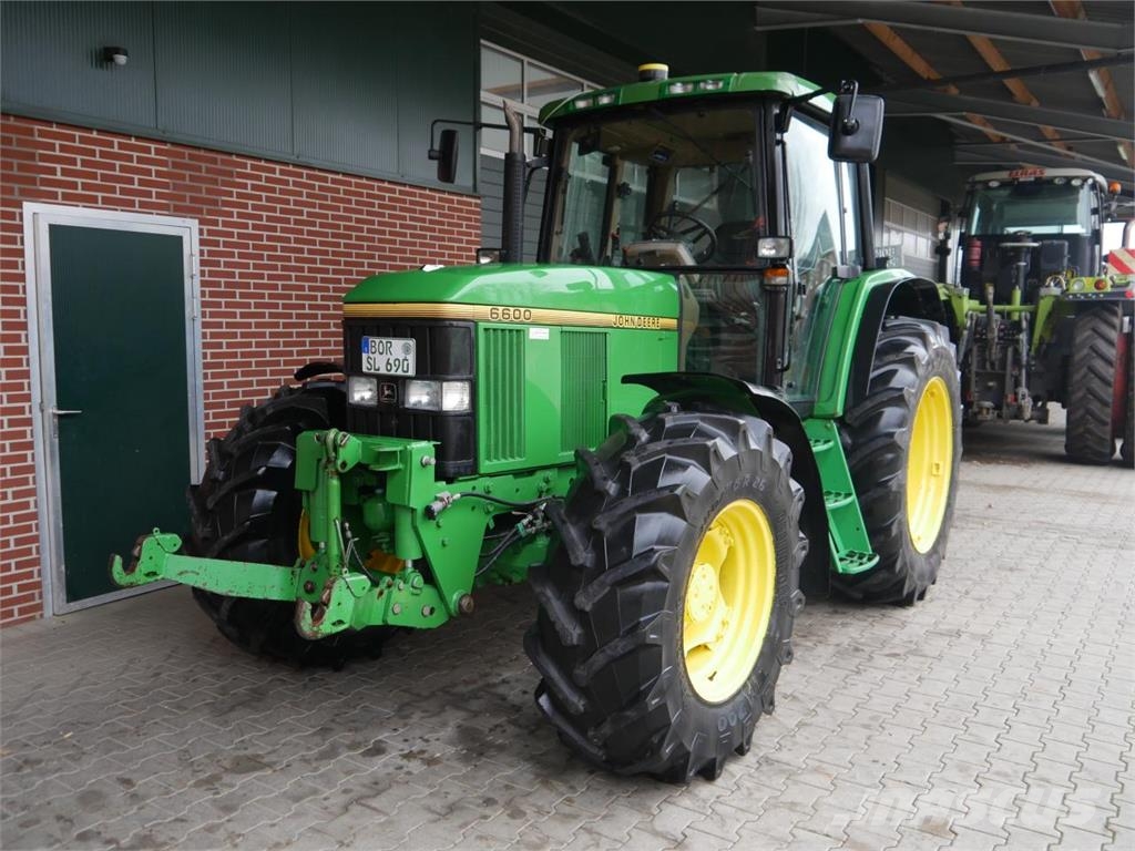 John Deere 6600 + Fieldbee RTK + Pflegeräder 曳引機
