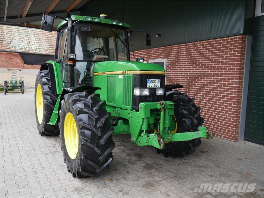 John Deere 6600 + Fieldbee RTK + Pflegeräder 曳引機