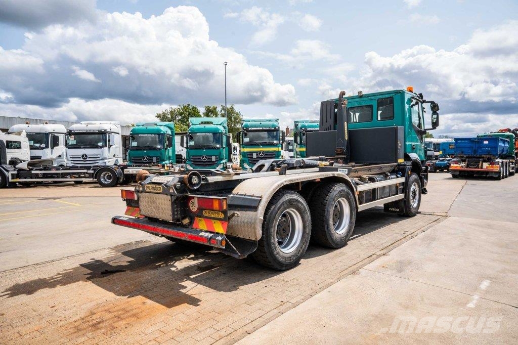Iveco TRAKKER 360-6x4-PALFINGER gancho Caminhões Roll-on Roll-off