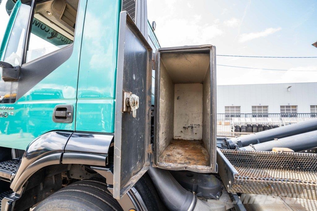 Iveco TRAKKER 360-6x4-PALFINGER gancho Caminhões Roll-on Roll-off