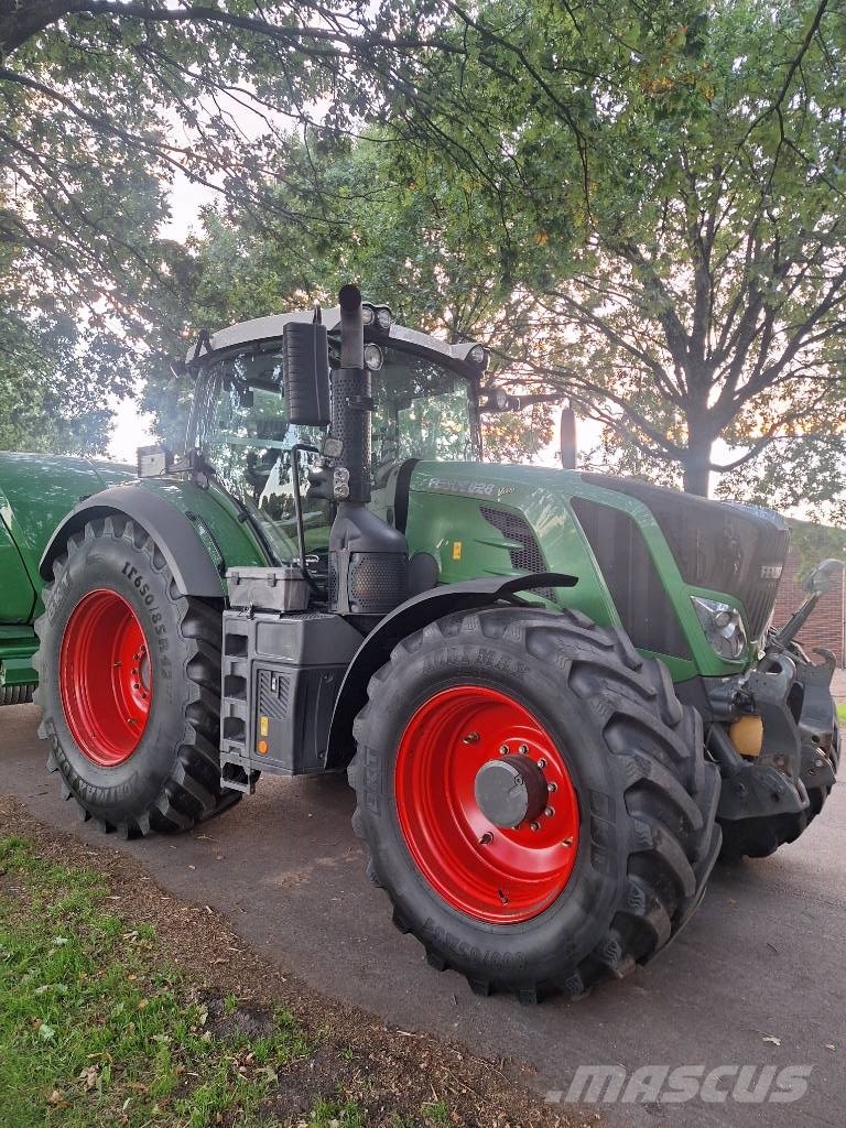 Fendt 828 S4 Profi Plus Traktorer