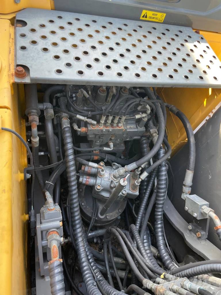 Volvo EC 140 DL Escavatori cingolati