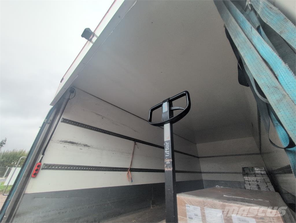 DAF LF210 Sanduk kamioni