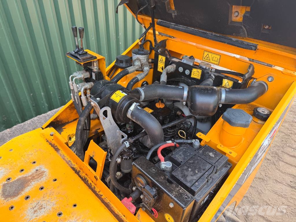 Thwaites Mach 201 1 Ton High Tip Skip Loader Stavebné sklápače