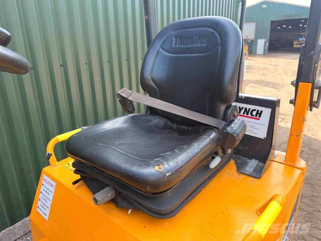 Thwaites Mach 201 1 Ton High Tip Skip Loader Stavebné sklápače