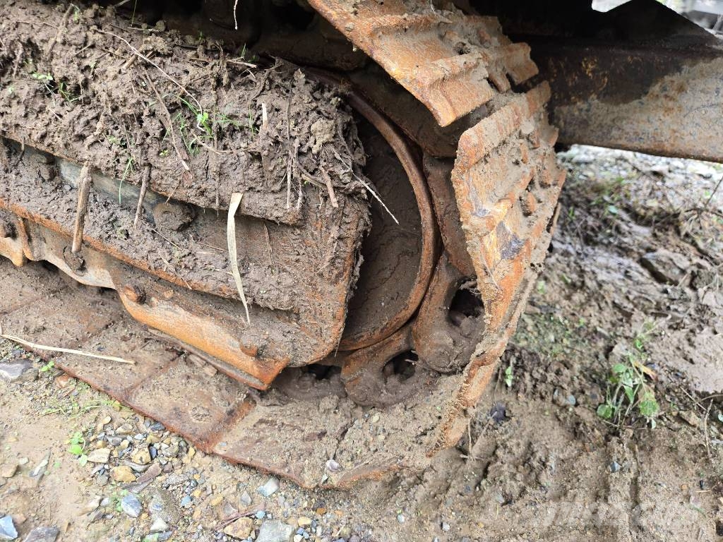 Hyundai HX 60 Wheeled excavators