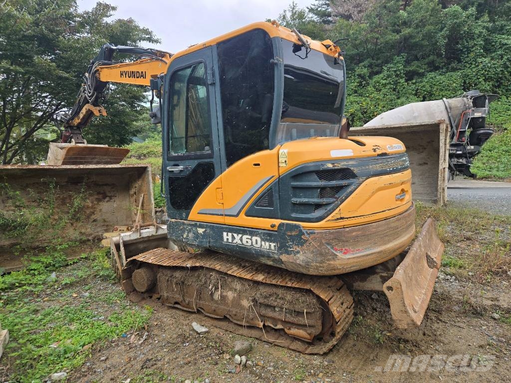 Hyundai HX 60 Wheeled excavators