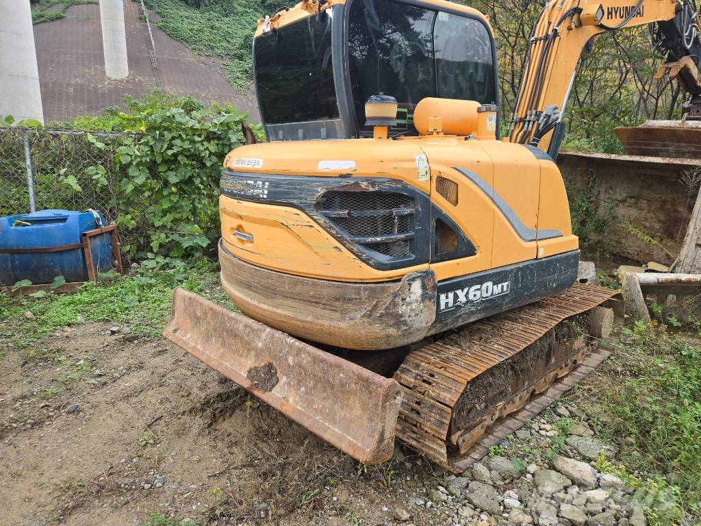 Hyundai HX 60 Wheeled excavators