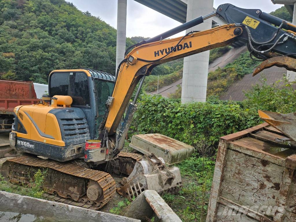 Hyundai HX 60 Wheeled excavators