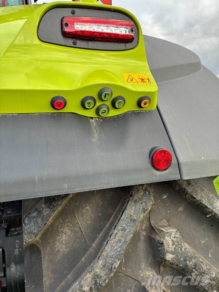 CLAAS AXION 960 Traktori