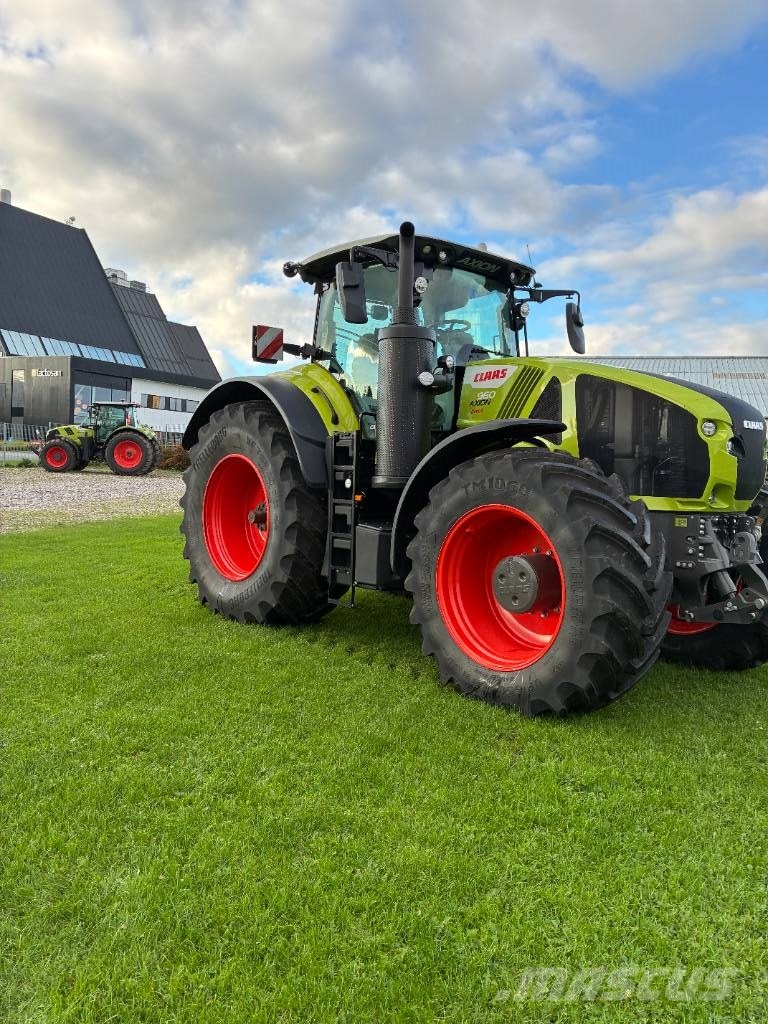CLAAS AXION 960 Traktori