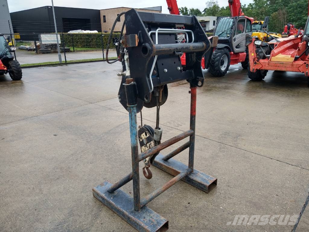 Manitou Winch 5T (341) مكونات أخرى