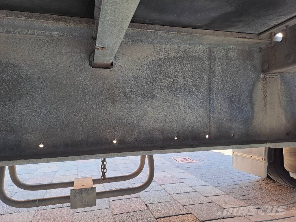 Sommer Aanhangwagen مقطورات خفيفة