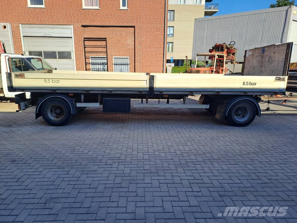 Sommer Aanhangwagen مقطورات خفيفة