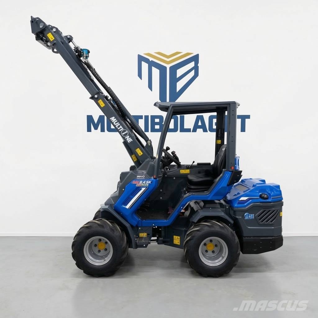 Multione 8.4SK لوادر انزلاقية التوجيه