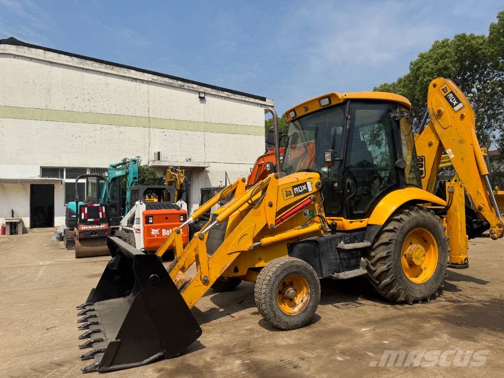 JCB 3 CX 反铲装载机