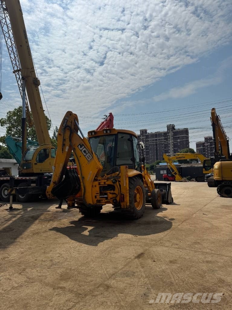 JCB 3 CX 反铲装载机